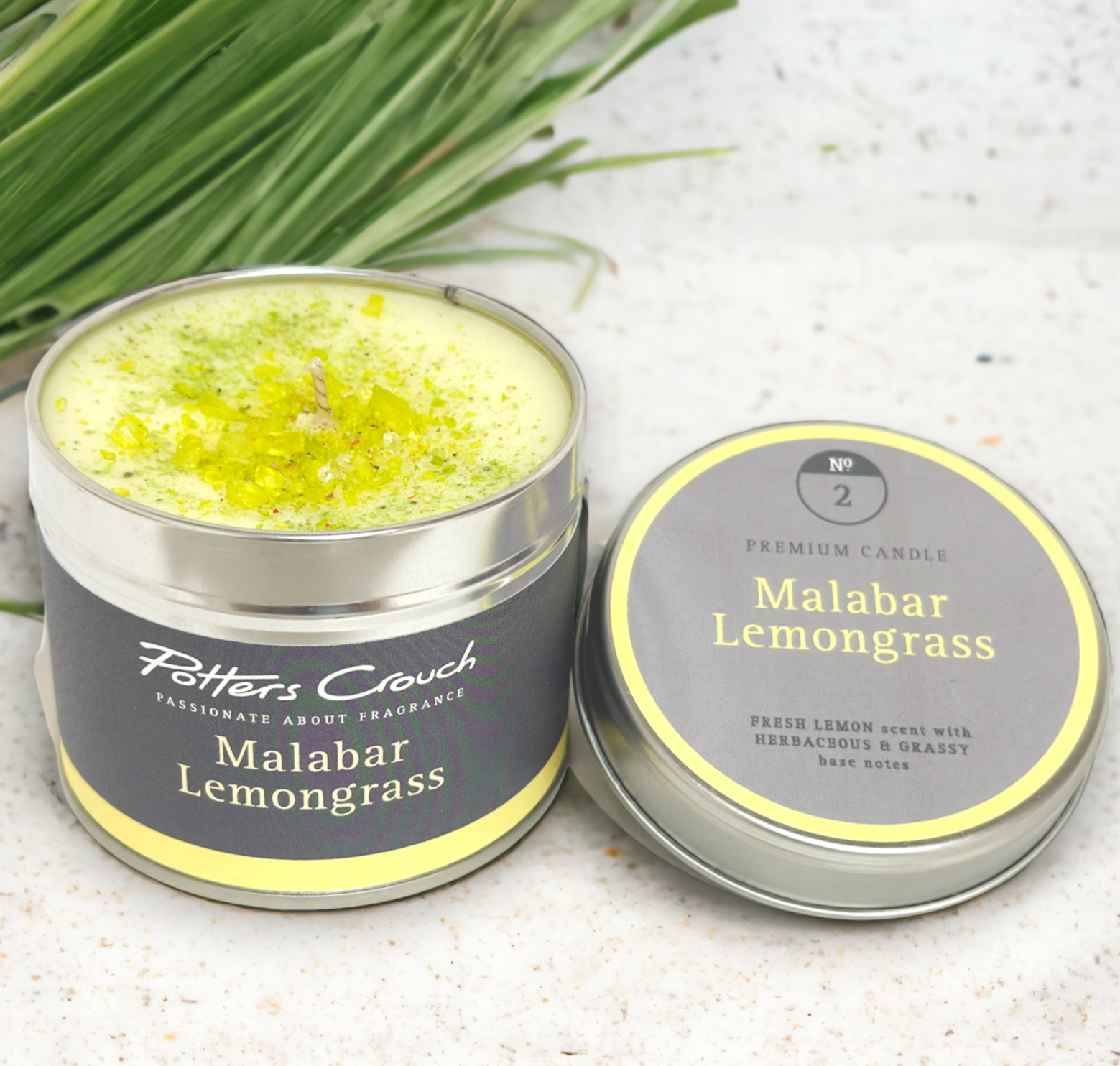 Zesty and clean citrus notes of lemongrass & a dash of herbs. Great for all those strong cooking smells.